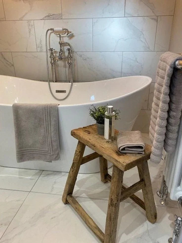 CANDLES & BATH