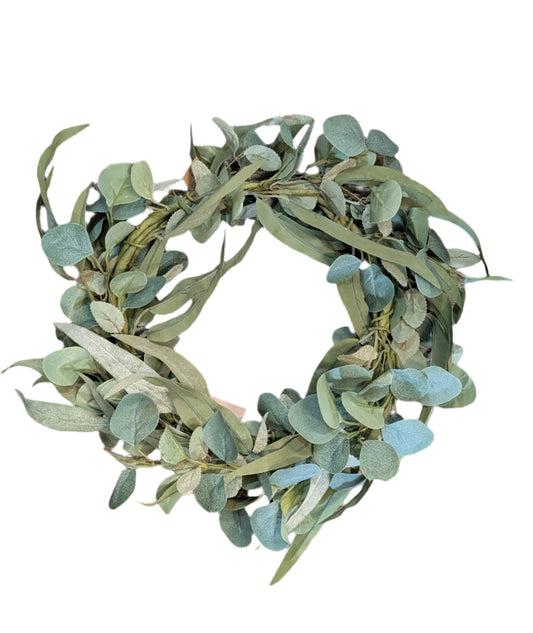 18" Faux Greenery Wreath